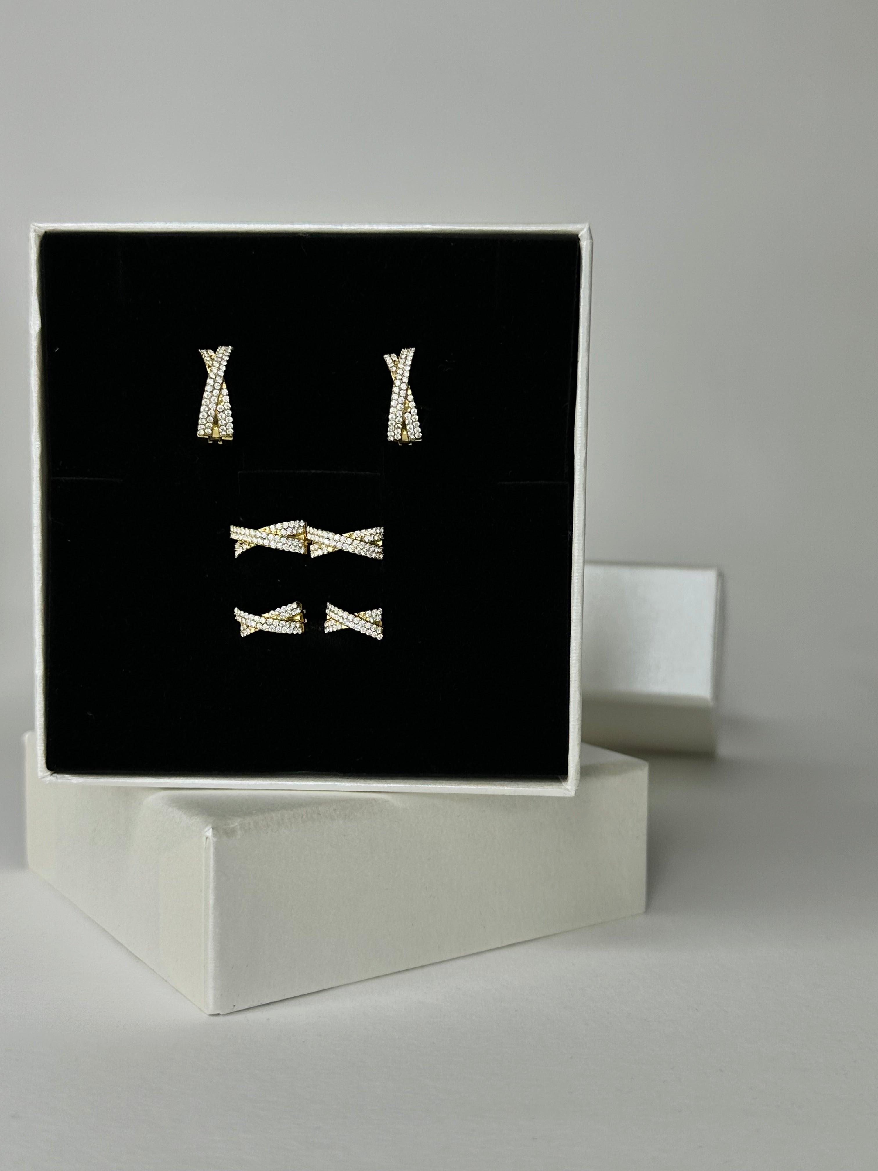 Sette orecchini, incrocio