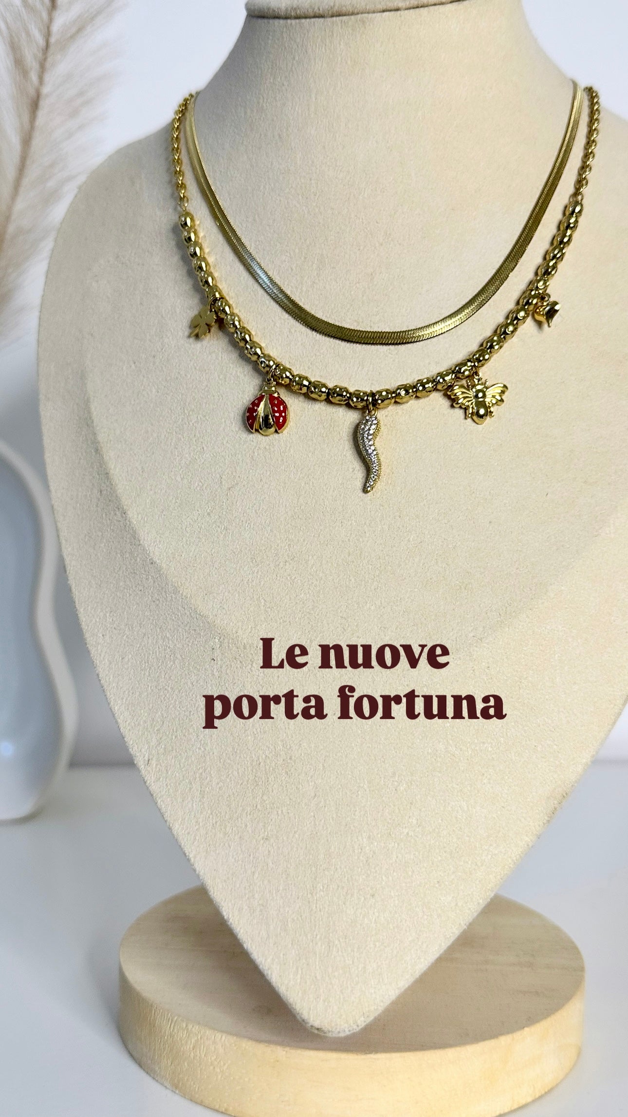 Collanna porta fortuna con cornetto con cristalli