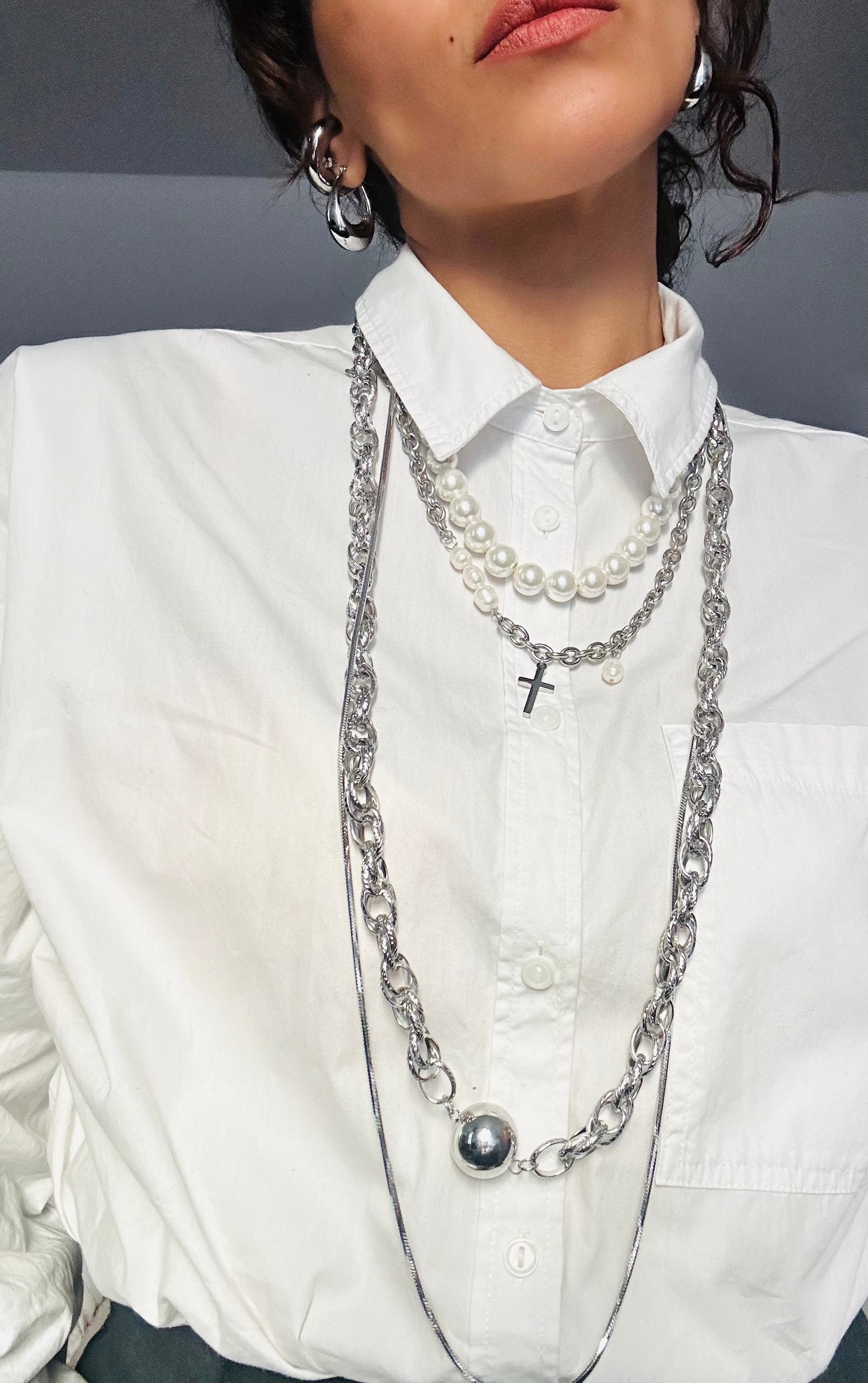 collana cross con perle irregolari